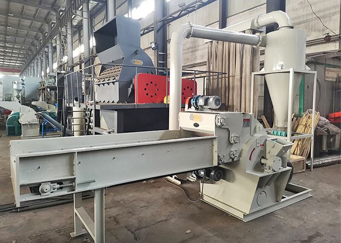 industrial sawdust making machine
